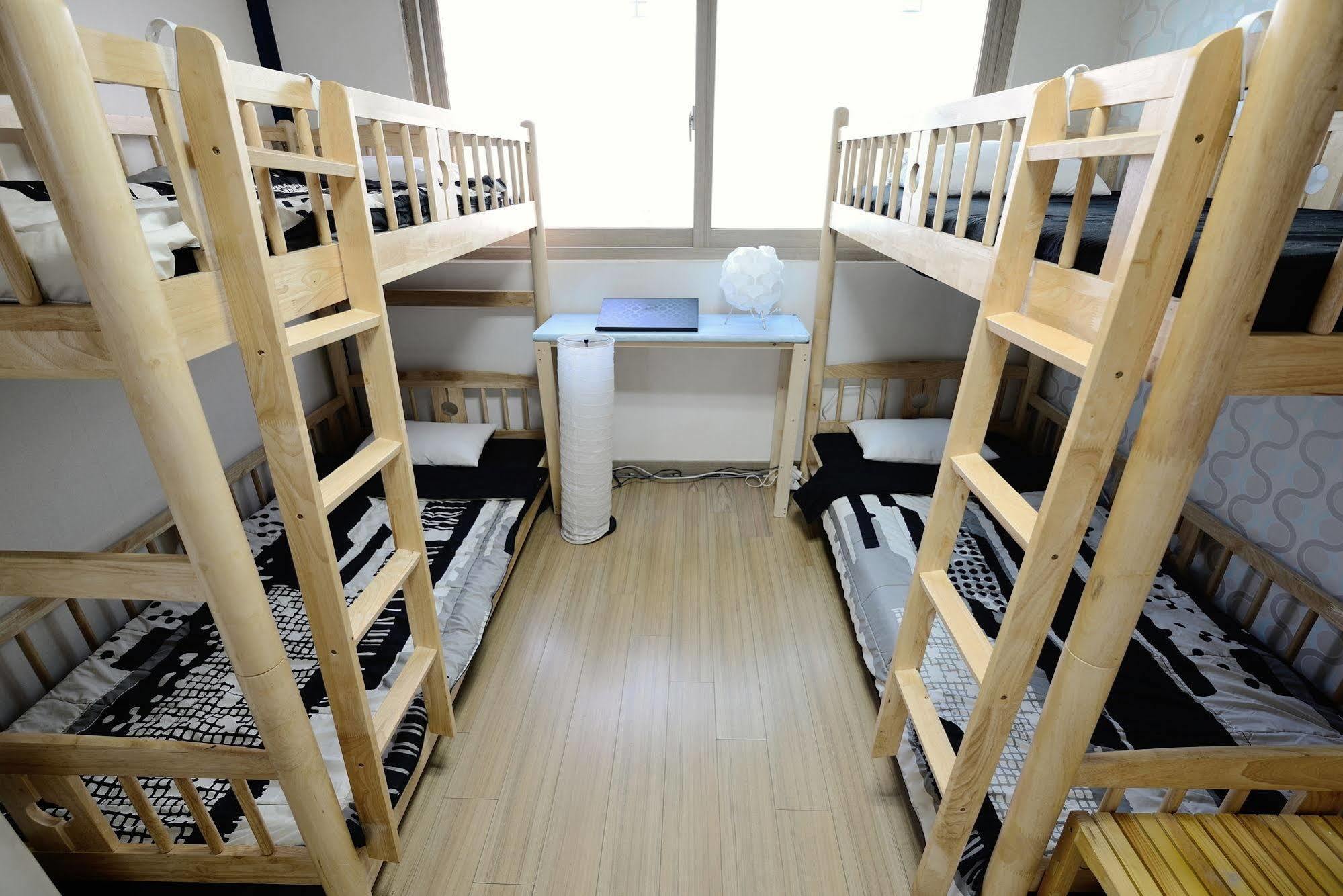 Budget Guesthouse Інчхон Екстер'єр фото